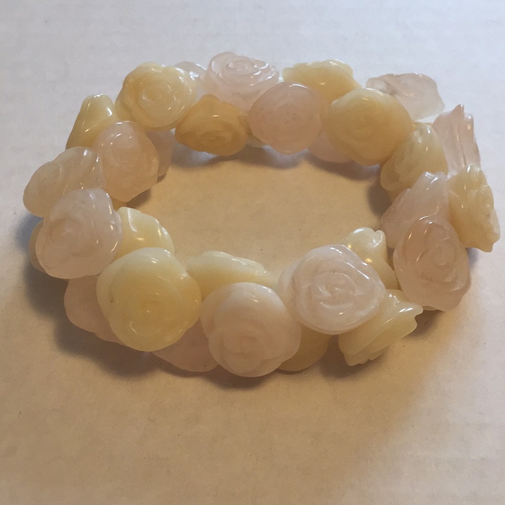 Chanel Stretch Bracelet Pink and White - Picture 9 of 13